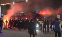 Galatasaray, Kocaeli'de coşkuyla karşılandı