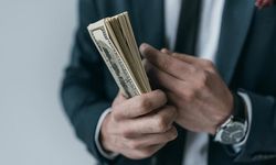 Geliriyle dünyayı şoke etti: Her çalışanından 50 milyon dolar kazandı!