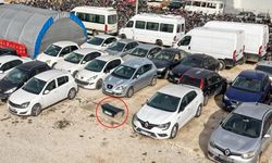 'Hacizli bagaj kapağı' 3 yıldır otoparkta bekliyor! Fıkra gibi olay