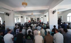 Hatay'da depremde ağır hasar alan Aksa Camisi inşası tamamlanarak yeniden ibadete açıldı