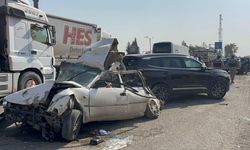 Hatay'da kamyon dehşeti: Kırmızı ışıkta bekleyen 6 araca çarptı, yaralılar var