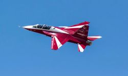 HÜRJET 3 koldan hedefe ilerliyor