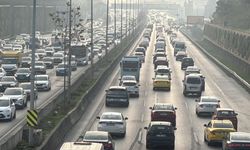 İstanbul'da haftanın ilk iş gününde trafik yoğunluğu yaşanıyor