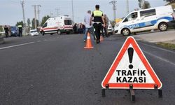 İzmir'de feci motosiklet kazası: 1 ölü, 2 yaralı