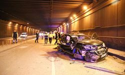 Karşı şeride geçerek panelvana çarpan cipteki 2 kişi hayatını kaybetti