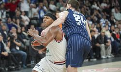 Kıran kırana kapışma! Anadolu Efes ikinci uzatmada yıkıldı