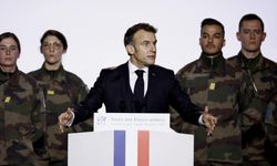 Macron duyurdu: Fransa'da gönüllü askerlik başlıyor!