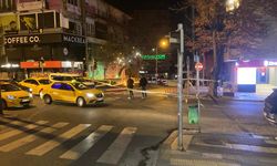 Motosikletli şüpheli caddede tabancayla rastgele ateş açtı