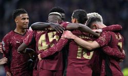 Osimhen geceye damga vurdu! Aslan Ajax'ı Hollanda'da dağıttı