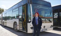 Otobüs şoförü olan kadın çocukluk hayalini gerçekleştirdi