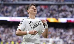 Real Madrid soyunma odasında büyük kriz! Takım ikiye bölündü: Arda'nın tarafı belli oldu