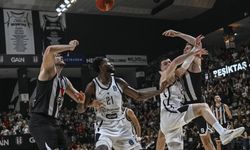 Şehitlerimizin unutulmadığı maçta Beşiktaş'tan muhteşem zafer