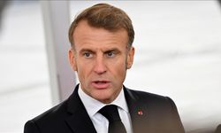 Sosyalistlerden hükümete tehdit: Hikaye bitmedi! Fransa'da bütçe krizi devam ediyor