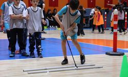 Ümraniye'de ara tatil etkinliklerinde yüzlerce çocuk bir araya geldi