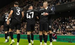 5-1'den 5-4'e getirdiler! 9 gollü çılgın maçta tarihi geri dönüş kıl payı kaçtı