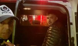 Alkollü sürücü önce makam aracına çarptı, sonra kaçmaya kalkıştı