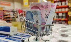 Aylık enflasyon 30 ay sonra yüzde 1'in altına indi