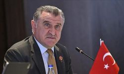 Bakan Bak, olimpiyat kotası alan milli sporcuları tebrik etti