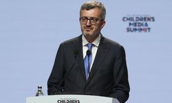 Dijital tehlikeye karşı çocuklar için yeni adım: İletişim Başkanı Duran duyurdu!