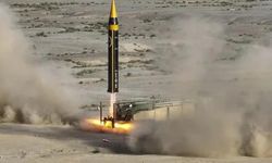 İran'dan Hürmüz'de savaş tamtamları! Stratejik boğazda balistik füze denemesi!