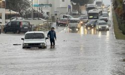 Meteoroloji uyarmıştı! Bodrum'u sel vurdu: İlçe bir anda sular altında