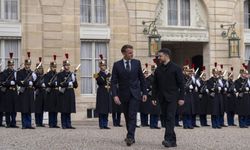 Paris'te kritik zirve! Macron ve Zelenskiy bir arada!