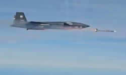 Rakipleri 'KIZILELMA, F-16'larımızı düşürür mü?' korkusu sardı! Türkiye bir ilki başardı