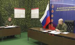 Rusya kritik şehri ele geçirip bayrak çekti