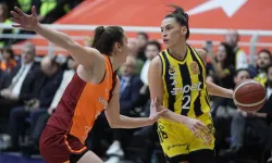 Kupa Derbisi: Fenerbahçe Galatasaray'ı Farklı Devirdi!