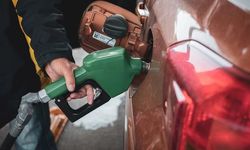 Akaryakıtta Yeni Zam Beklentisi: Motorin ve Benzine Salı Günü Zam Geliyor