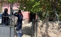 Aksaray'da Şüpheli Ölüm: Yaşlı Adam Karısını Evinde Ölü Buldu