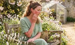 Bahar Aylarında Cilt Sağlığına Dikkat: Mantar, Alerji ve Akne Riskleri Artıyor