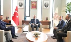 Bakan Ersoy ve Oyuncu Görkem Sevindik İstanbul'da Görüştü