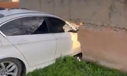 Batman'da Otomobil İhata Duvarına Çarptı: 1 Kişi Yaralandı