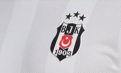 Beşiktaş, Eski Futbolcularına Forma Hediye Etti
