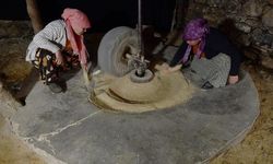 Bitlis'te Asırlık Su Değirmeninde Doğal Pirinç Üretimi