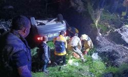 Cizre'de Şarampole Yuvarlanan Otomobilde 4 Kişi Yaralandı