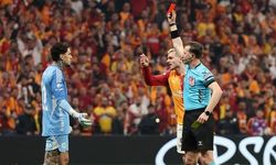 Derbide Kırmızı Kart Gören Ederson'dan Gece Yarısı Özür Mesajı