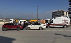 Edirne'de Üç Araçlı Zincirleme Kaza: 1 Kişi Yaralandı