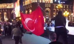 Ermenistan'da Türk Bayrağı Yakılmasına Paşinyan'dan Tepki