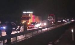 Erzurum'da Jandarma Aracının Karıştığı Zincirleme Kaza: 2 Asker Yaralandı