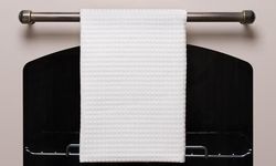 Fırın Kapaklarına Asılan Mutfak Havluları Hijyen ve Güvenlik Riski Taşıyor