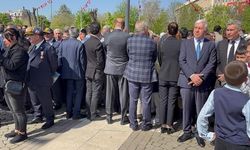 Gaziantep'te 23 Nisan Kutlamasında CHP'nin Mehteran Takımı Protestosu