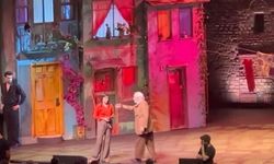 Gırgıriye Müzikali Öncesi Müjdat Gezen ve Seyirci Arasında Tartışma Yaşandı