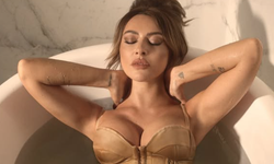 Hadise'den Cesur Stil Tercihi