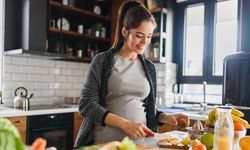 Hamilelikte Beslenme Hakkında Doğru Bilinen Yanlışlar ve Çiğ Süt Uyarısı