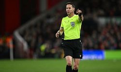 Hollanda Kupası Finalinde Hakem Maçı Telefon Görüşmesi İçin Durdurdu