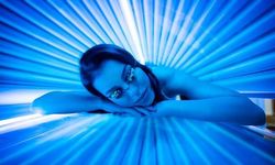 İngiltere'de Solaryum Kullanımı ve Melanom Riski Tartışması