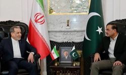 İran Dışişleri Bakanı Arakçi, Pakistan Genelkurmay Başkanı Munir ile Görüştü