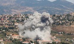 İsrail'in Lübnan'daki Hava Saldırısında 13 Kişi Hayatını Kaybetti